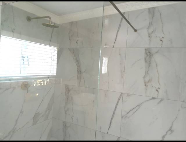 3 BEDROOM HOUSE FOR SALE IN BLUFF